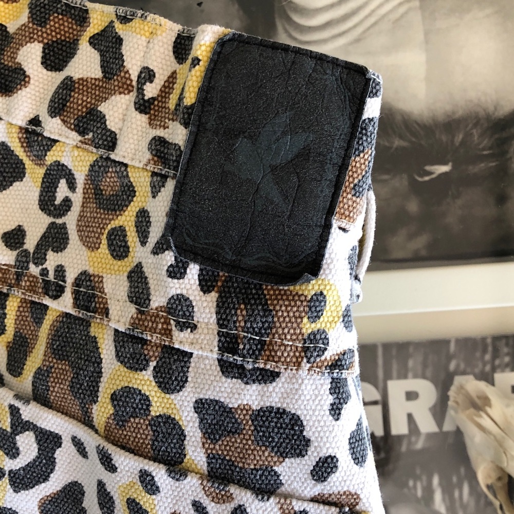 One Teaspoon Leopard Bandits Denim Cutoff Shorts - Picture 6 of 8